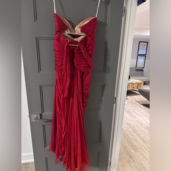 Sold***Maria Lucia Hohan Red Silk Gown - Picture 4 of 6